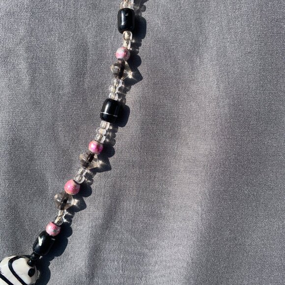 JEWELRY - 17.5in strung beaded drop necklace zebra striped, black, white, pink - Picture 8 of 12
